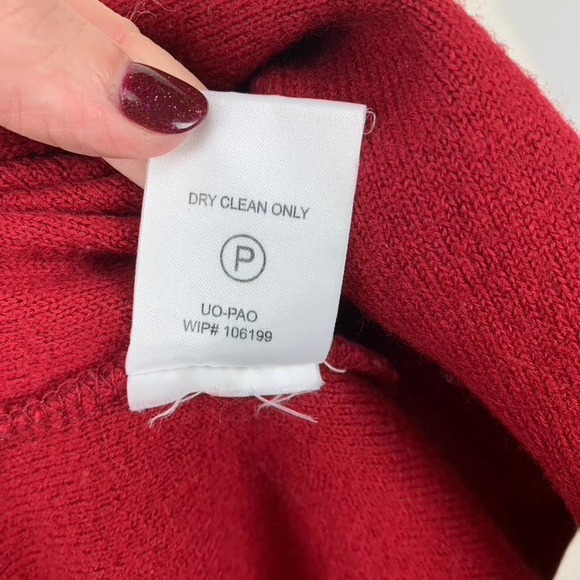 WOOLRICH Ruby Red 100% Wool Vest Zipper Warmer Layer - Women's Size Medium - Picture 9 of 9